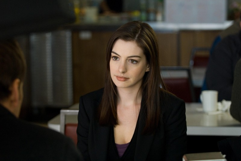 Anne Hathaway è Claire nel film Passengers - Mistero ad ...