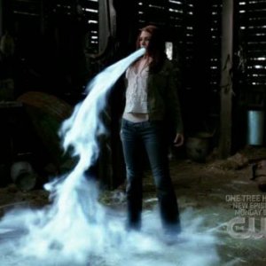 Julie McNiven interpreta Anna Milton nell'episodio 'Heaven and Hell' della quarta stagione di Supernatural
