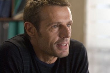 Lambert Wilson in una scena del film Baby Love