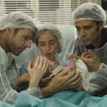 Lambert Wilson, Pilar López de Ayala e Pascal Elbé in una scena del film Baby Love