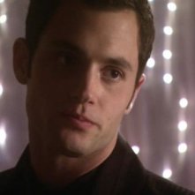 Penn Badgley Nel Ruolo Di Dan Nell Episodio The Handmaiden S Tale Della Prima Stagione Di Gossip Girl 97290