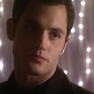 Penn Badgley nel ruolo di Dan nell'episodio ' The Handmaiden's Tale ' della prima stagione di Gossip Girl