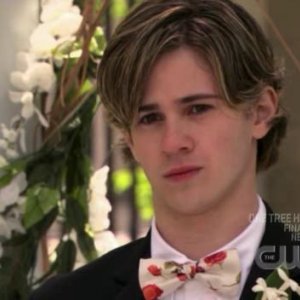 Connor Paolo nell'episodio 'Le strade si dividono' della serie tv Gossip Girl