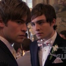 Ed Westwick e Chace Crawford nell'episodio 'Le strade si dividono' della serie tv Gossip Girl