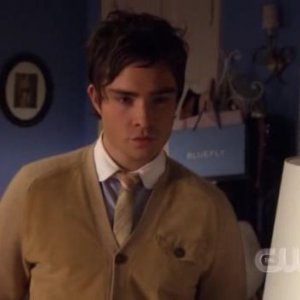 Ed Westwick in una scena dell'episodio 'Gioco Duro' della prima stagione di Gossip Girl