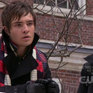 Ed Westwick in una scena dell'episodio 'La vendetta di Blair' della serie tv Gossip Girl