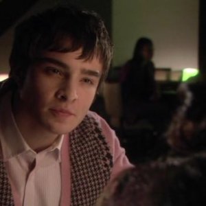Ed Westwick nell'episoodio 'La sottile linea tra Chuck e Nate' della serie tv Gossip Girl