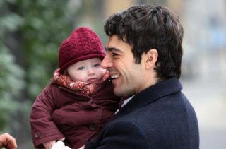 Luca Argentero interpreta un padre single nel film di Luca Lucini, Solo un padre