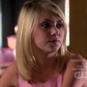 Taylor Momsen in una scena dell'episodio ' L'arrivo di Georgina ' della serie tv Gossip Girl