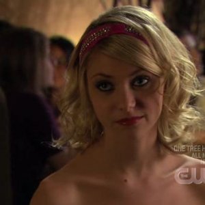 Taylor Momsen in una scena dell'episodio 'La vendetta di Blair' della serie televisiva Gossip Girl