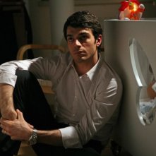 Una foto di scena di Luca Argentero, protagonista di Solo un padre