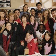 Immagine promo di Provaci ancora Prof. 1 - Veronica Pivetti tra i protagonisti della prima e seconda serie, tra cui Pamela Saino e Lorenzo De Angelis