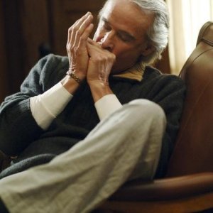 John Terry nella premiere della quarta stagione di Wildfire: Le cose cambiano - Parte 1