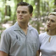 Leonardo DiCaprio e Kate Winslet in una scena del film Revolutionary Road