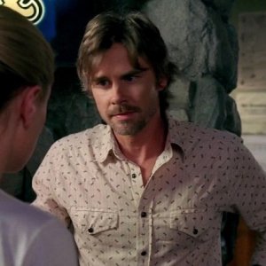 Sam Trammell in una scena dell'episodio You'll Be the Death of Me della serie True Blood