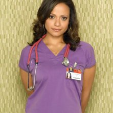 Un mezzo busto di Judy Reyes in una immagine promozionale dell'ottava stagione di Scrubs