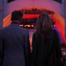 Callum Keith Rennie e Natascha McElhone in una scena dell'episodio La Ronde di Californication