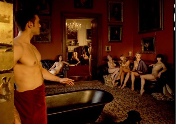 Kim Cattrall In Fondo Posa Nuda Per Un Servizio Fotografico Ispirato A Diana E Atteone Dipinto Da Tiziano Nel 1550 98114
