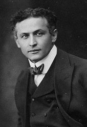 Una foto di Harry Houdini