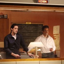 Adrien Brody e Jeffrey Wright in una scena del film Cadillac Records
