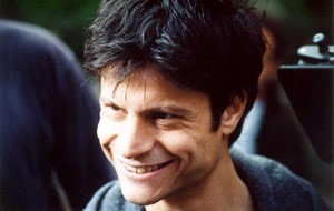 Andrea Sartoretti in una scena del film Eccomi qua