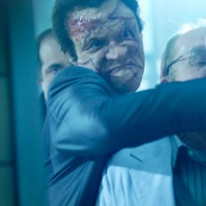 Dominic West in una scena del film Punisher: War Zone