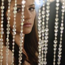 Genevieve Cortese in una scena dell'episodio 'Amicizia e passioni' della quarta stagione di Wildfire