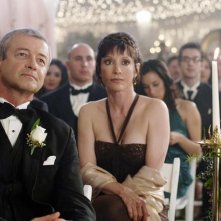 Nana Visitor e James Read in una scena dell'episodio 'Amicizia e passioni' della quarta stagione di Wildfire