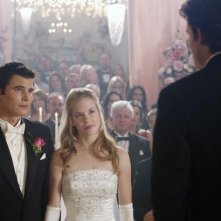 Ryan Sypek e Alicia Ziegler in una scena dell'episodio 'Amicizia e passioni' della quarta stagione di Wildfire