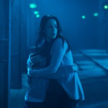 Stephanie Janusauskas e Julie Benz in una scena del film Punisher: War Zone