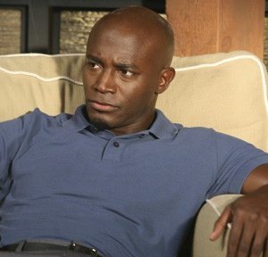 Taye Diggs in una scena dell'episodio 'Una visita inaspettata' della serie tv Private Practice