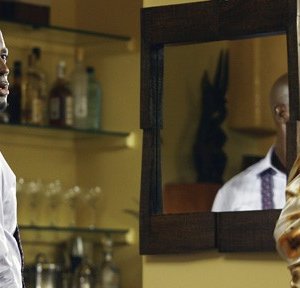 Taye Diggs insieme a Kate Walsh nell'episodio 'Addison dà una festa' della prima stagione di Private Practice