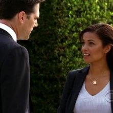 Thomas Gibson con  Meta Golding in una scena dell'episodio '52 Pickup' della serie tv Criminal Minds