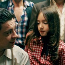 Benjamin Biolay e Léora Barbara in una scena del film Stella