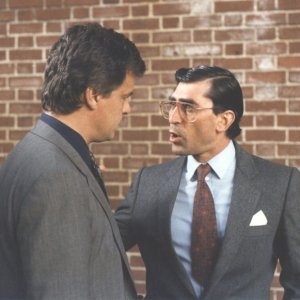 Domenico Gennaro e Michele Placido in una scena di Pizza Connection di Damiano Damiani