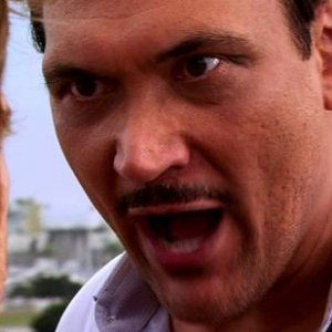 Jimmy Smits in una scena dell'episodio Go Your Own Way di Dexter