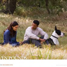 Un del film Sette anime con Rosario Dawson e Will Smith