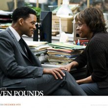 Un wallpaper del film Sette anime con Will Smith e Judyann Elder