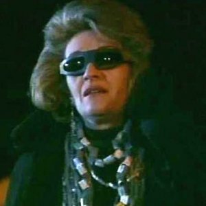 Liliana Dell'Aquila in una sequenza del film fantascientifico Aisha & Odette