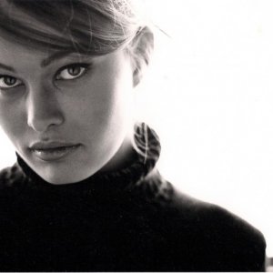 Un primo piano di Joanna Moskwa