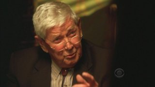 Ralph Waite in una scena nell'episodio 'Young Man with a Horn' della serie tv CSI Las Vegas