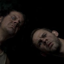 Dominic Monaghan e Larry Fessenden in una scena di I Sell the Dead