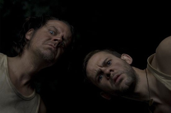 Dominic Monaghan e Larry Fessenden in una scena di I Sell the Dead