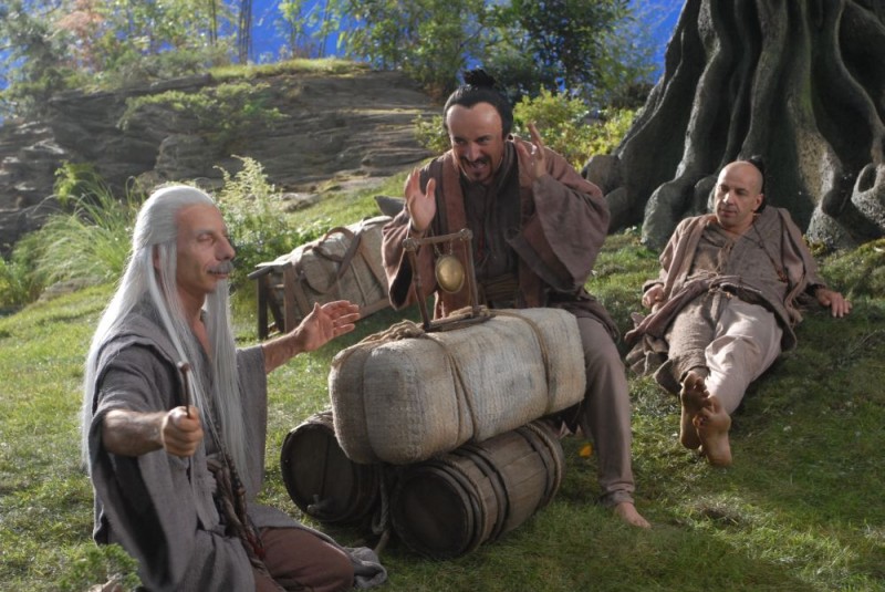 Giovanni, Giacomo e Aldo in un'immagine del film Il cosmo sul comò