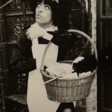 Giselda Castrini nel ruolo della cameriera Anna in Che cosa è successo tra mio padre e tua madre? di Billy Wilder