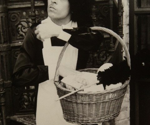 Giselda Castrini nel ruolo della cameriera Anna in Che cosa è successo