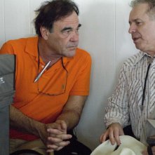 Il regista Oliver Stone e lo sceneggiatore Stanley Weiser sul set del film W.