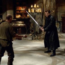 Jason Statham e Ray Liotta in una scena di In the Name of the King: A Dungeon Siege Tale