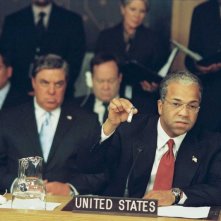 Jeffrey Wright e Bruce McGill in una scena del film W.