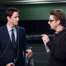 Keanu Reeves e il regista Scott Derrickson sul set del film Ultimatum alla Terra